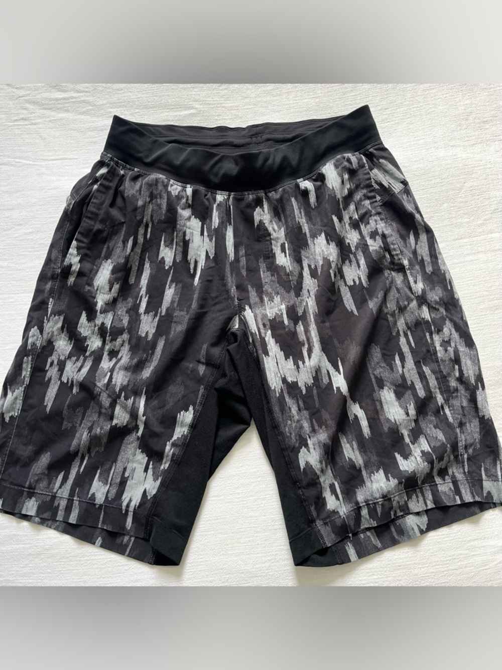 lululemon athletica Men's Athletic Shorts